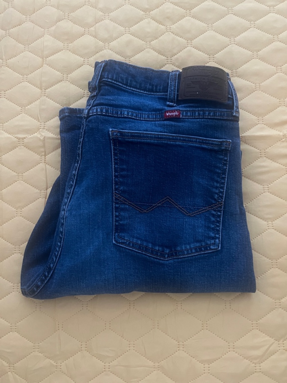 Wrangler Men's Dark Blue Relaxed Bootcut 34x30